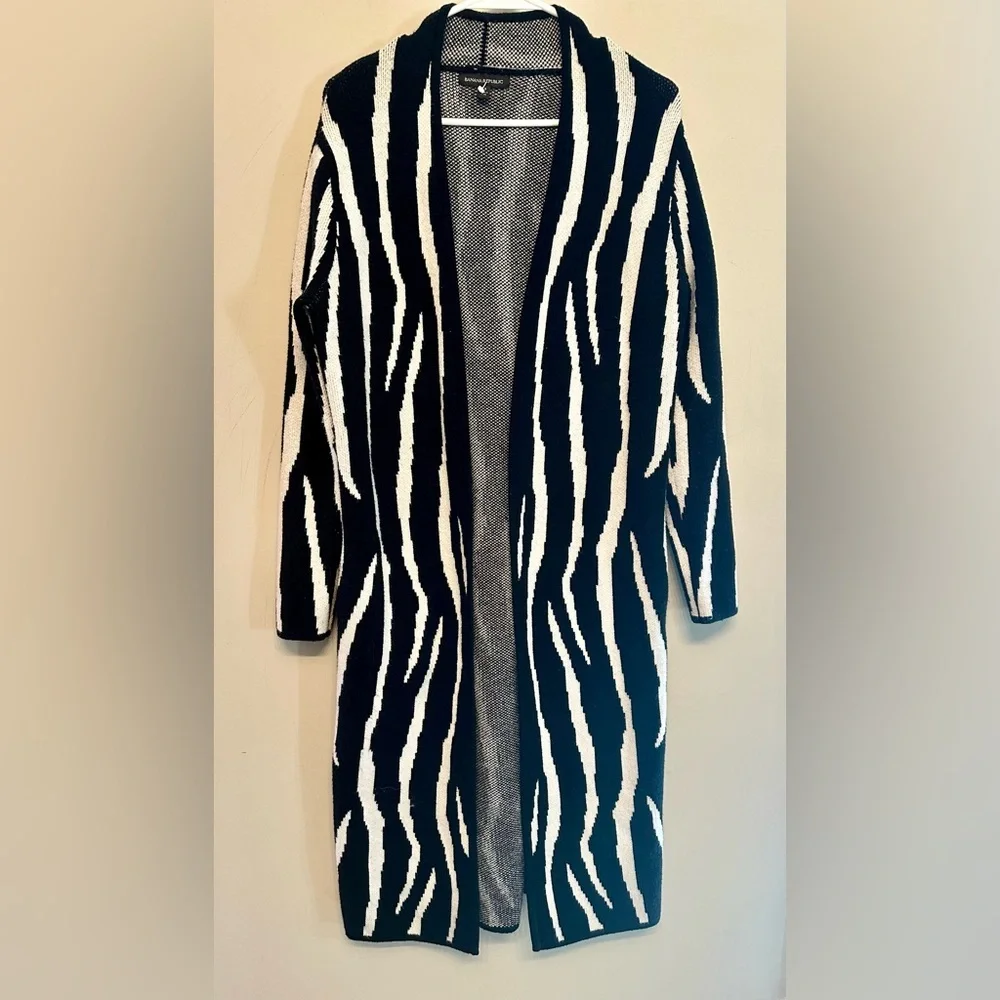 Banana Republic Black and White Striped Cardigan XS - Picture 2 of 6